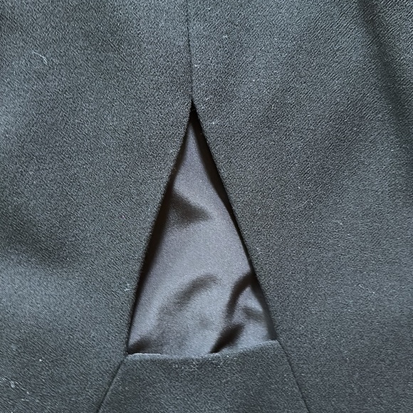 Authentic Versace Dress New With Tags and extra button. 100% crepe wool w Silk - Picture 6 of 8